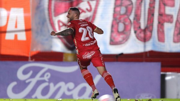 Argentinos, de Ávalos, continúa imparable