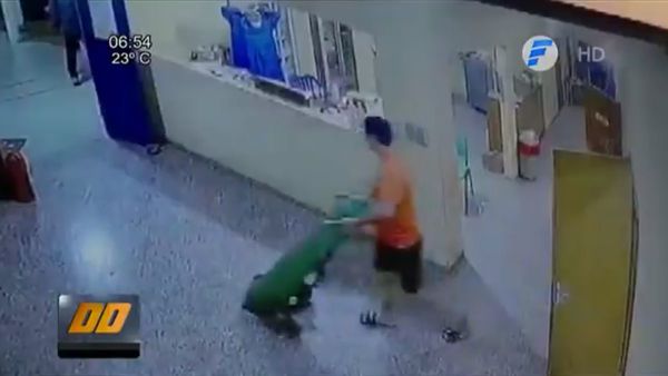 Roban balones de oxígeno de hospital de San Pedro