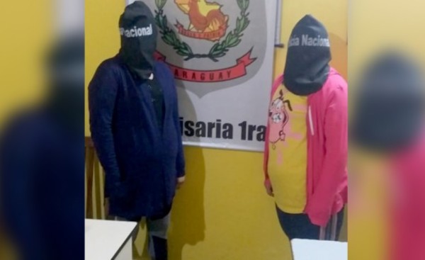 Bolsoneras son imputadas por intentar robar cosméticos en el centro