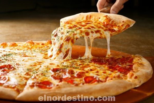 Elaborar nuestra propia receta de pizza casera fácil es un proceso mucho más sencillo de lo que creemos