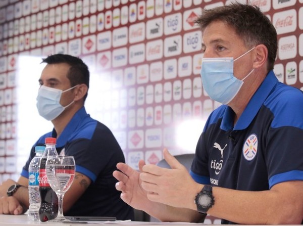 Eduardo Berizzo: “Serán partidos de alto vuelo” - APF