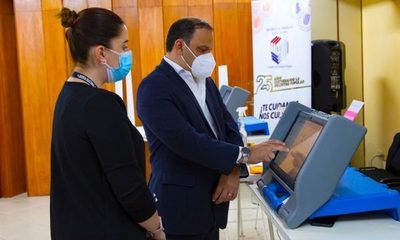 Precandidatos fallecidos figurarán en las máquinas de votación