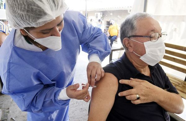 Con dosis que lleguen de Emiratos Árabes y Qatar apenas se inmunizaría a un 5% de la población - Nacionales - ABC Color