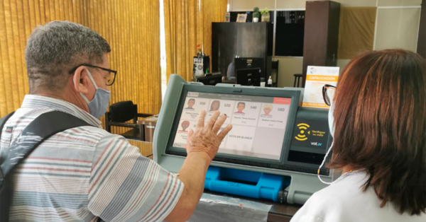 Precandidatos fallecidos 'recibirán' votos, pero irán para sus reemplazantes