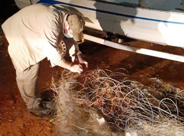 Técnicos del Mades incautan elementos de pesca del Lago Ypacaraí •