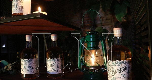 La Nación / Presentación de “Bertoni”, el nuevo gin paraguayo