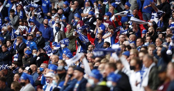 La Nación / ¿Eventos masivos en Inglaterra? Solo 15 casos en pruebas con 60 mil personas