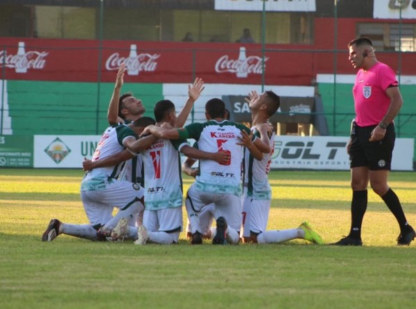 Una victoria y un empate en el arranque de la octava fecha - APF