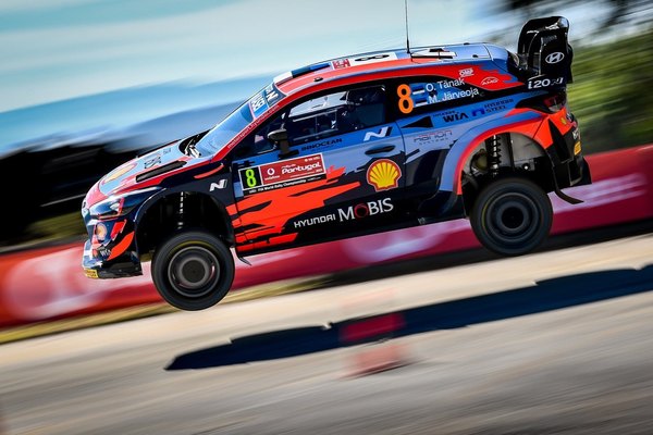 WRC: Tanak manda en la primera jornada del Rally de Portugal