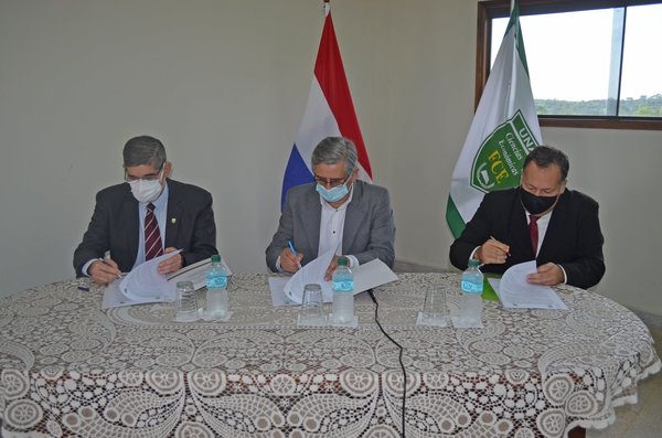 Gobernación del Guairá firma importante convenio con la FCE-UNA - Noticiero Paraguay