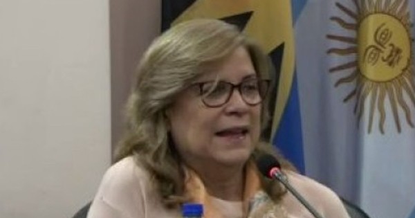 La Nación / Corte rechazó chicana de Cristina Arrom, querellada por difamación, calumnia e injuria