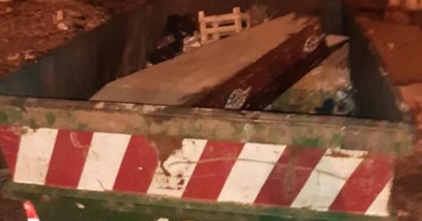 La Nación / Ataúd en contenedor: hombre alega que solo depositó el féretro porque estaba en desuso