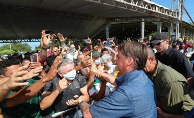 Diario HOY | Multan a Bolsonaro por provocar aglomeración en plena pandemia