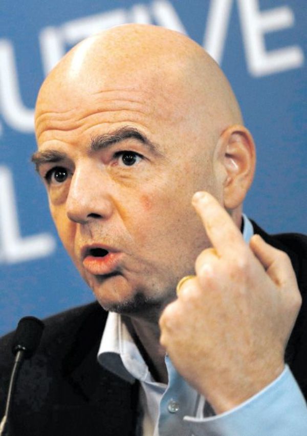 FIFA “está abierta” a Mundial cada 2 años - Fútbol - ABC Color