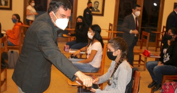 La Nación / ANR culminó curso para jóvenes