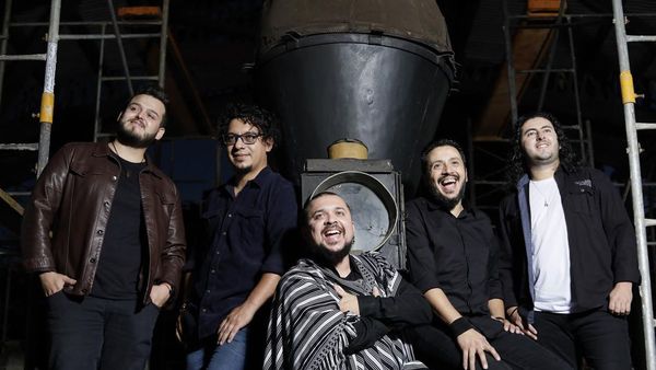 Tierra Adentro pilló a 5 políticos usando sus canciones sin permiso