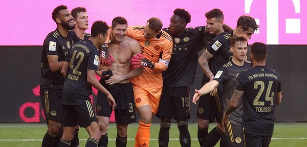 Lewandowski, goleador histórico de una temporada en el fútbol alemán