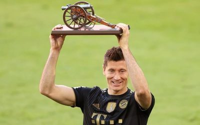 'De ciencia ficción', Lewandowski bate el récord goleador de Müller