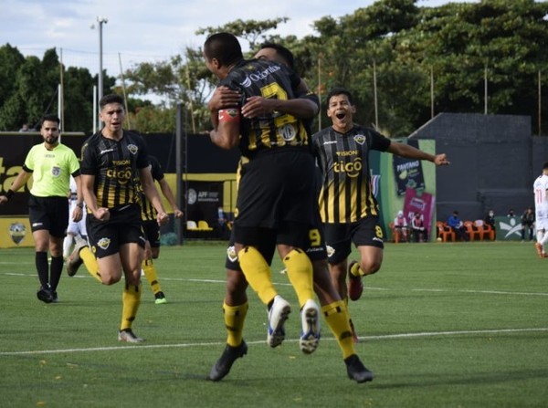 Muchos goles en jornada sabatina - APF