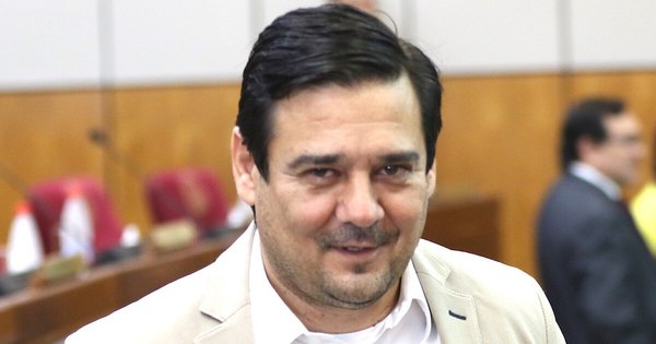 La Nación / “ Ya no creen en Efraín”