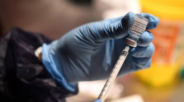 Las vacunas ofrecen alta protección contra la variante india tras segunda dosis