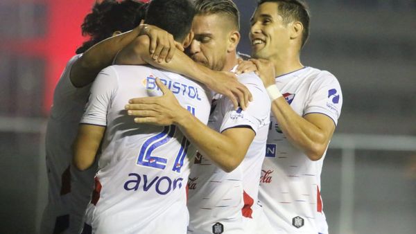 Nacional sigue vivo, pero deberá vencer a River Plate