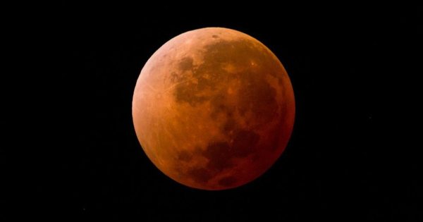 La Nación / La superluna y el eclipse lunar adornarán el cielo, el próximo miércoles
