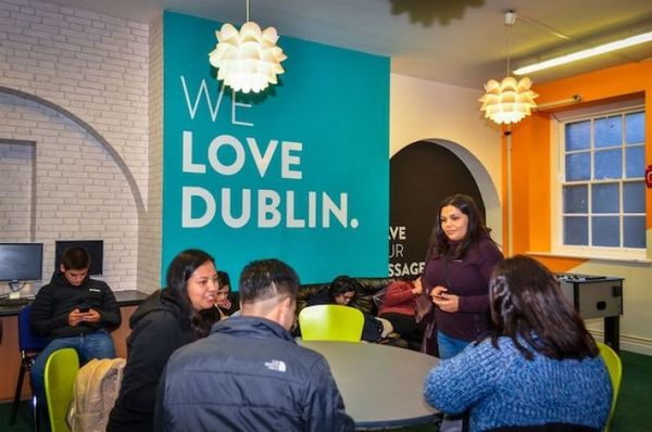 Ofrecen becas completas y parciales para estudiar inglés y trabajar en Irlanda