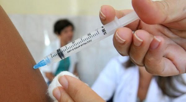 Salud niega que anciana falleció por aplicación de vacunas distintas - Noticiero Paraguay