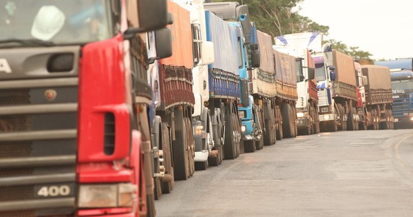 La Nación / Alertan que paro de camioneros generará un daño “incalculable”