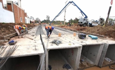 Diario HOY | Paralización de obras públicas generaría más desempleo, advierte especialista