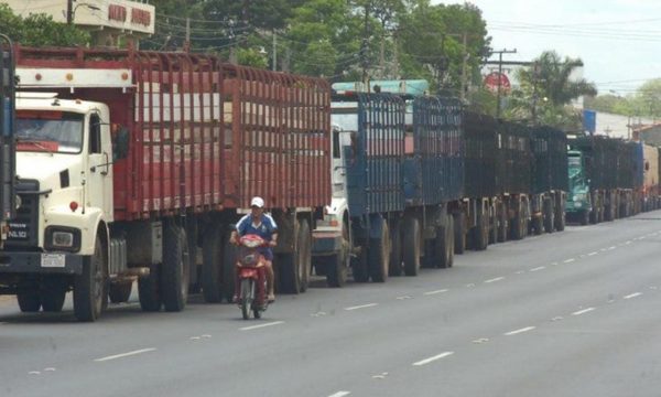 Paro de camioneros será de forma indefinida