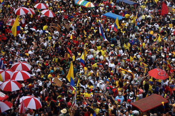Al menos 129 personas siguen desaparecidas en las protestas de Colombia - MarketData