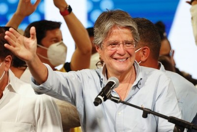 Guillermo Lasso fue juramentado como el nuevo presidente de Ecuador