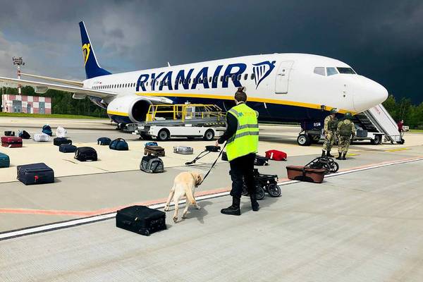 El Reino Unido le prohibió a sus aviones comerciales atravesar el espacio aéreo de Bielorrusia – Prensa 5