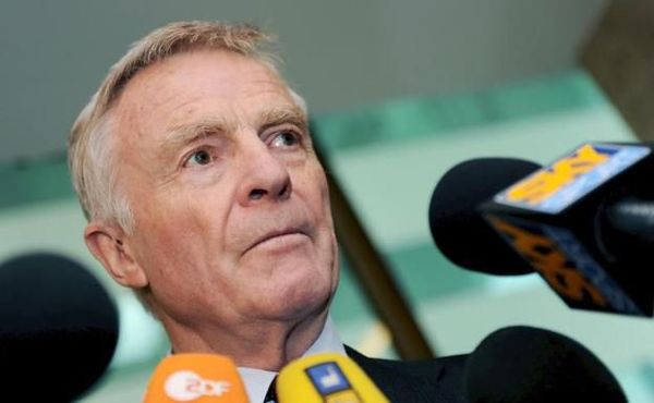 El expresidente de la FIA Max Mosley muere a los 81 años - Automovilismo - ABC Color