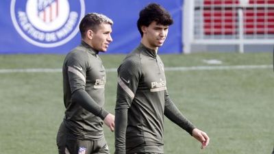 Torreira: “Ha sido un orgullo vestir esta hermosa camiseta” - Fútbol Internacional - ABC Color