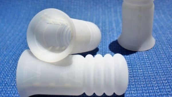 ¡Bienhecho! Crean condón que da “mordidas” a potencial abusador sexual