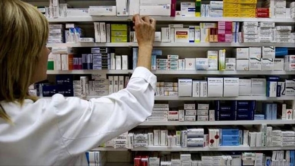 Diario HOY | Farmacias “se aprovechan” de la desesperación, denuncian familiares de pacientes