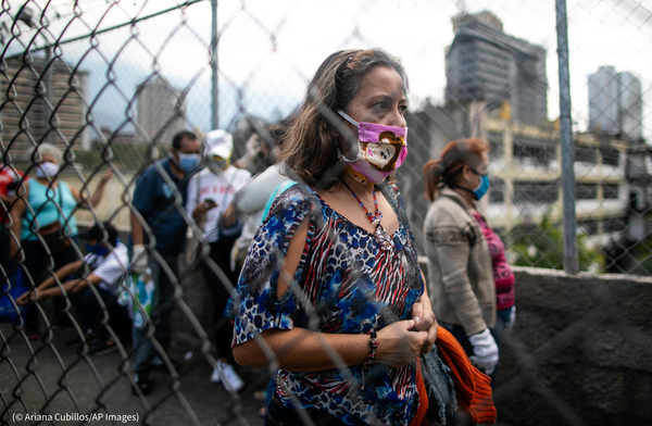 Médicos de Venezuela exigen ayuda internacional para lograr inmunización anticovid