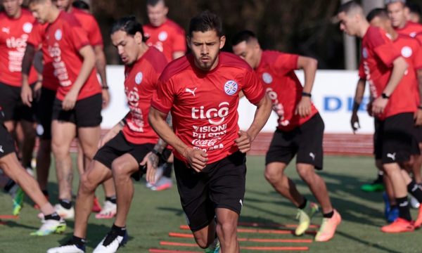 Albirroja retomó entrenamientos y fija su objetivo en Uruguay
