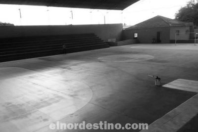 Bella Vista Norte prepara la cancha de la Seccional Colorada Nro. 110 para el próximo Campeonato Nacional de Fútbol de Salón