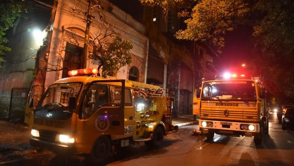 Un hombre sufre quemaduras en el incendio de su vivienda en Asunción