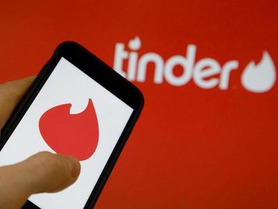 Tinder sumará alertas para que los usuarios piensen dos veces antes de enviar mensajes con lenguaje inapropiado