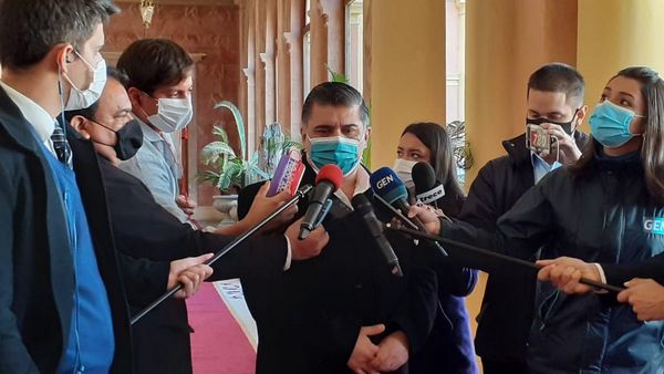 Gobierno firma preacuerdo con Pfizer para compra de un millón de biológicos