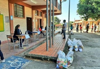 Diario HOY | MEC reparte kits de alimentos a escuelas de Capital