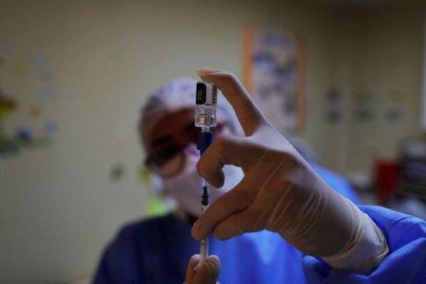 Denuncian la opacidad en ensayos y contratos de las vacunas contra la covid - Mundo - ABC Color