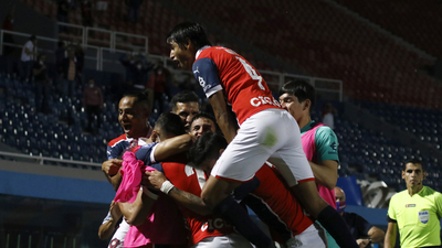 Cerro Porteño va por el boleto a octavos de final