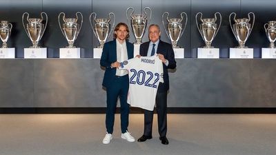 Luka Modric renueva con el Real Madrid