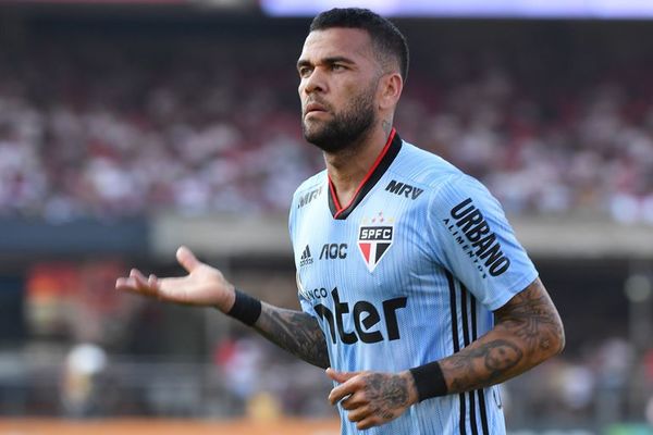 Dani Alves no estará ante Paraguay - Fútbol Internacional - ABC Color